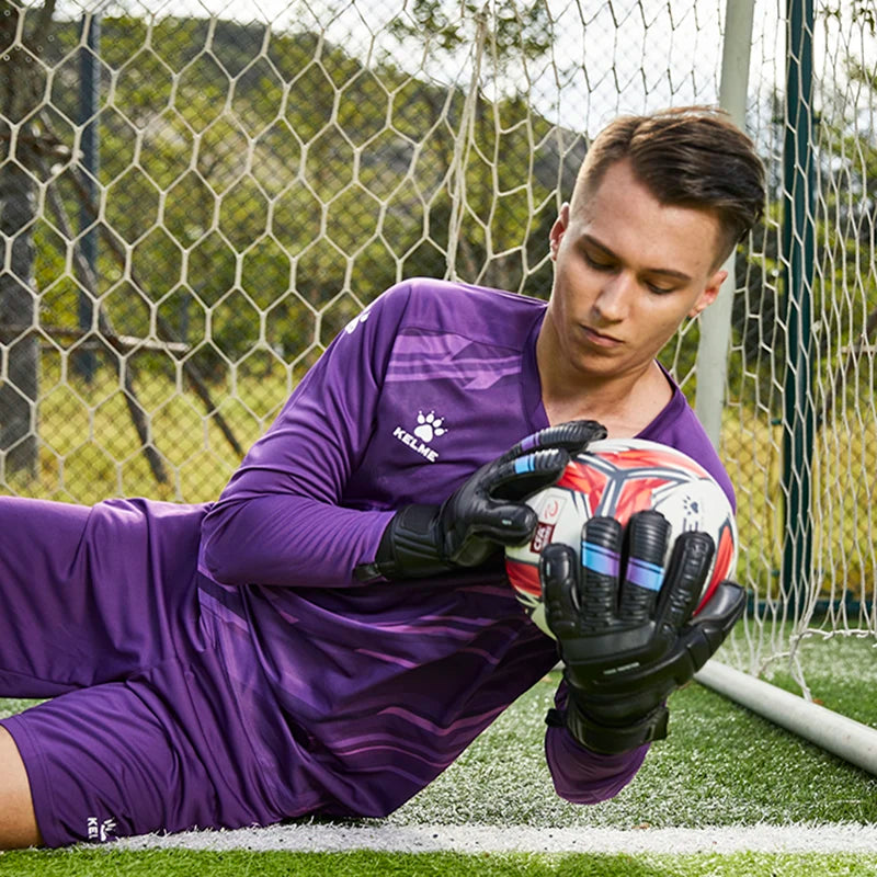 KELME Goalkeeper Gloves – Non-Slip, Removable Fingers | KeeperWorld GK